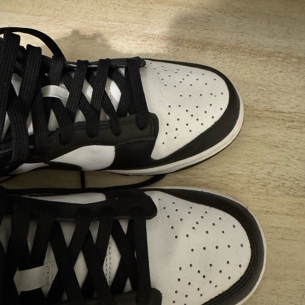 Nike Women's Black and White Dunk Low Pandas - Size 8.5 - Picture 4 of 6